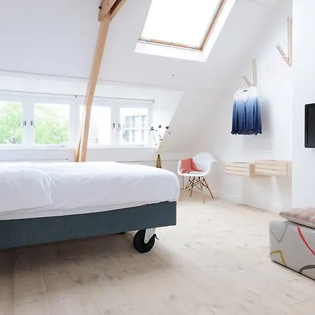 Bed & Breakfast Studio Nr.7 *